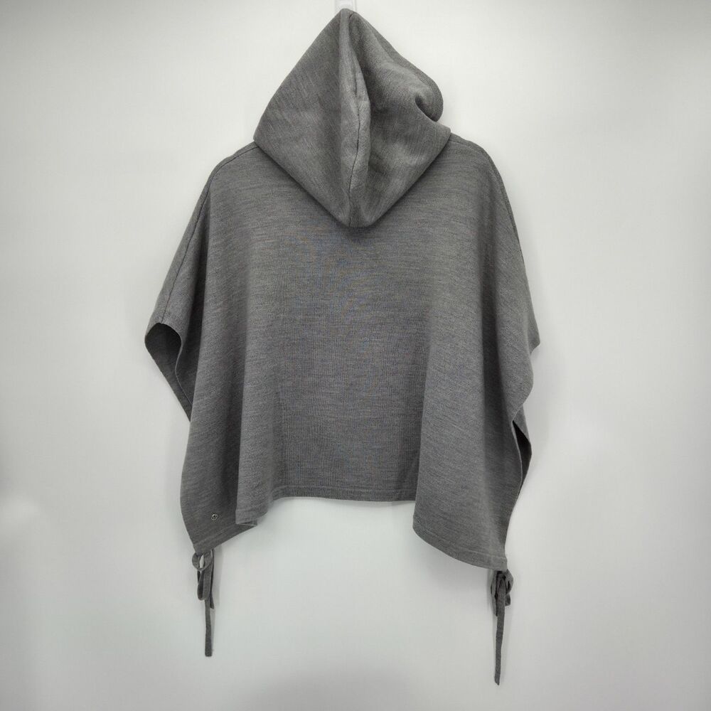 Lululemon All In A Day Hooded Poncho Sweater 100% Merino Wool Gray One Size - Picture 3 of 5